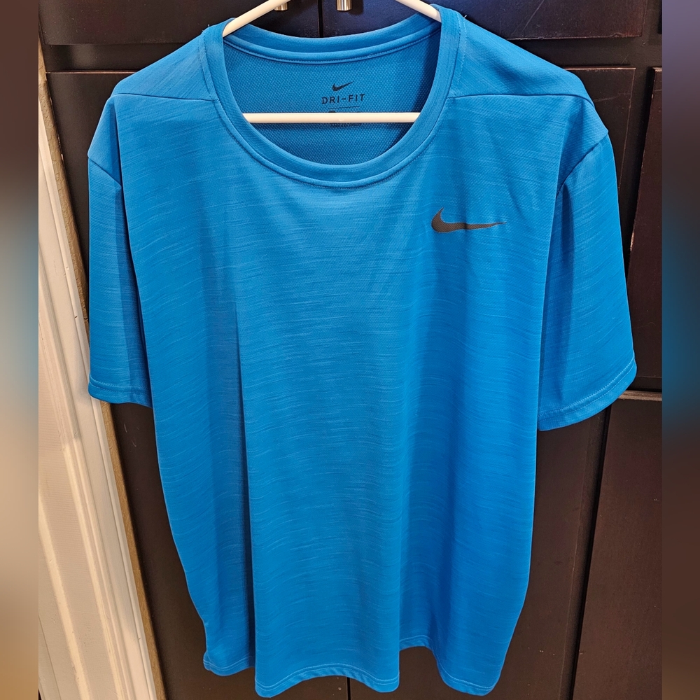 Nike Men's Blue Dri-FIT Shirt